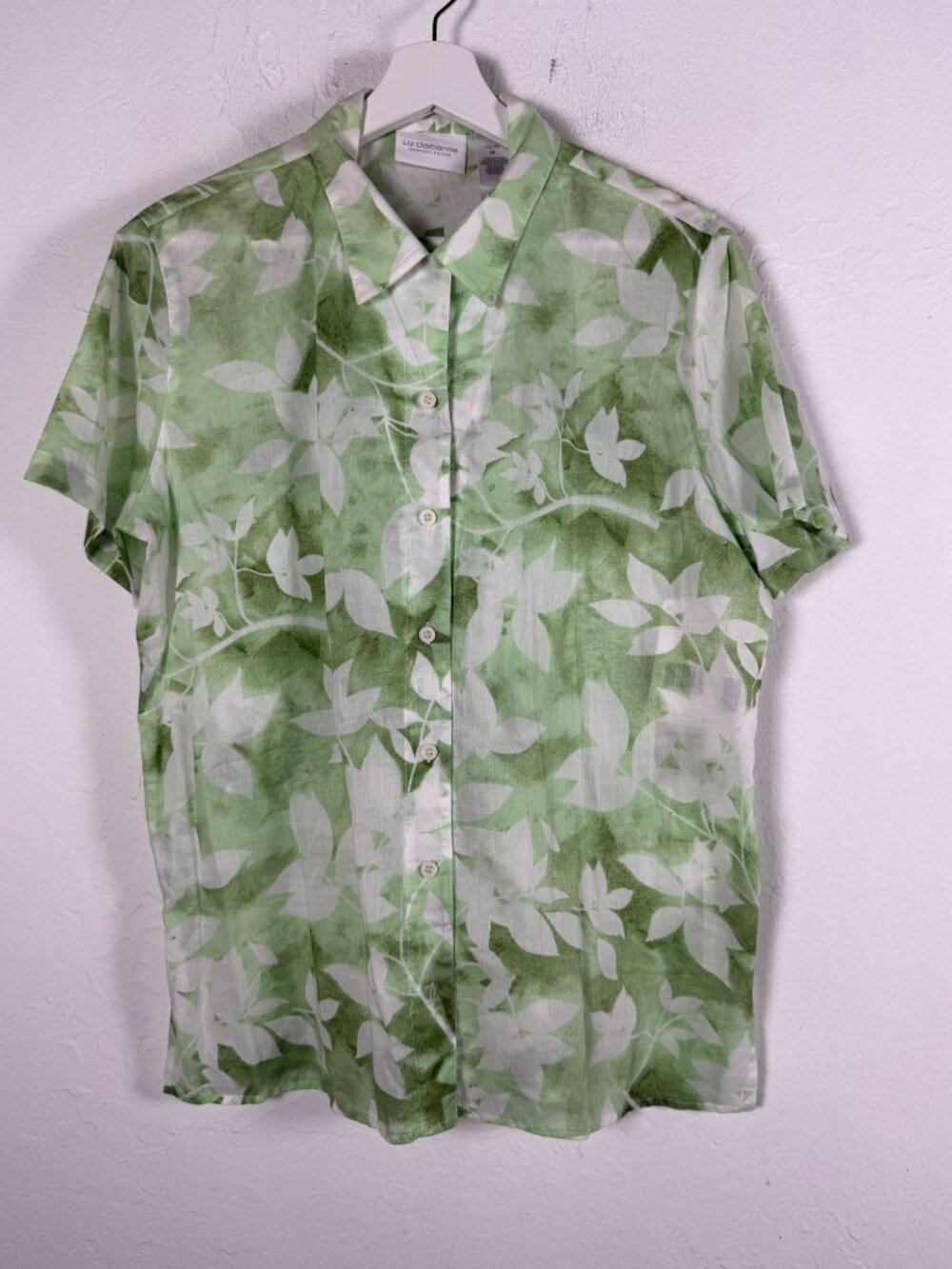 Liz Claiborne Shirt Women Medium Petite Green Botanical Leaf Print Button Up New